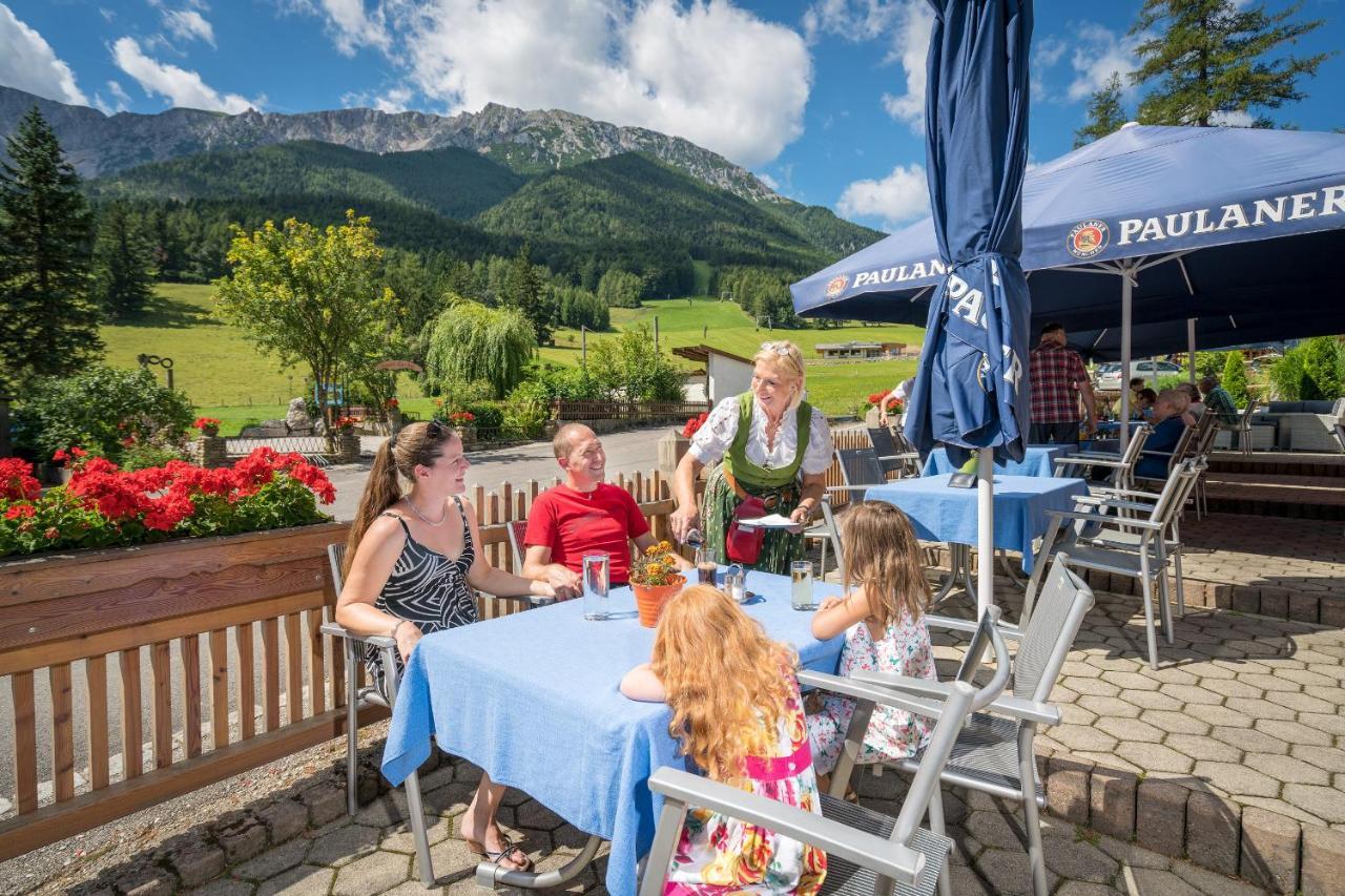 Hotel-Restaurant Forellenhof Puchberg am Schneeberg Esterno foto
