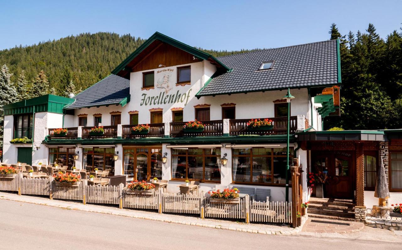 Hotel-Restaurant Forellenhof Puchberg am Schneeberg Esterno foto